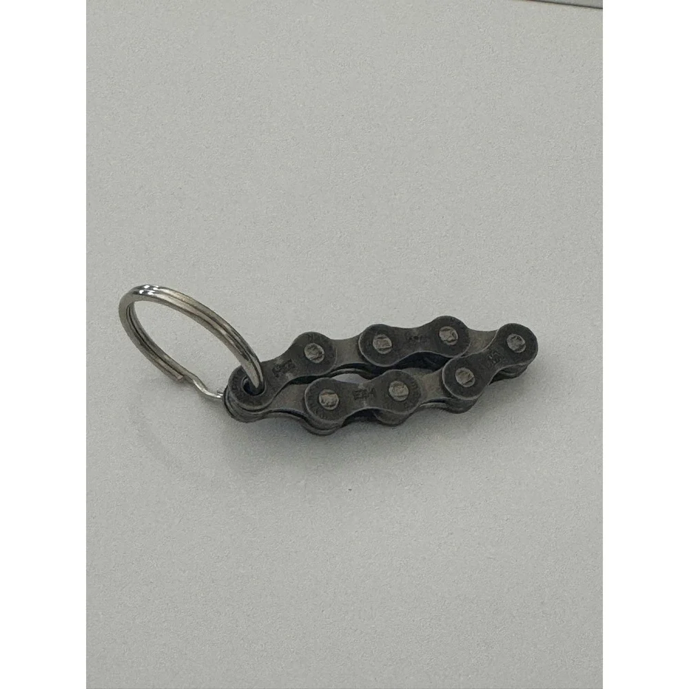Upcycled Bicycle Chain Loop Keychain Silver Tone Industrial Cyclist Gift HG VIA‎